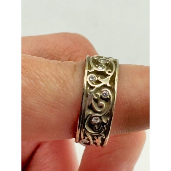 14K White Gold Diamond Scrollwork Timeless Unique Band Ring Size 6 - Picture 5 of 5
